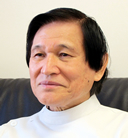 松石　頼明